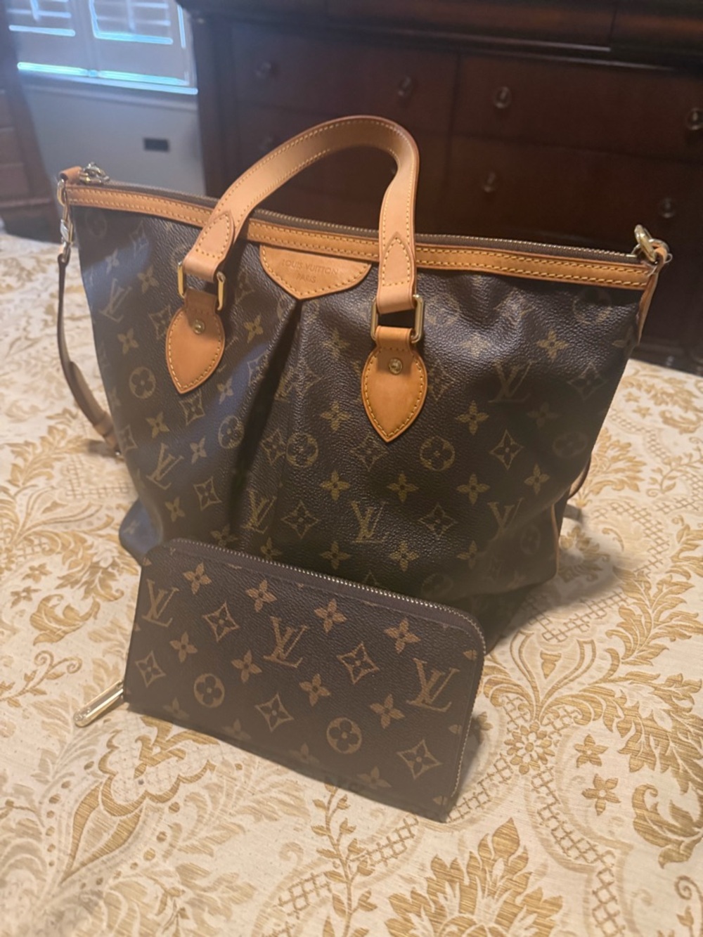 Louis Vuitton Classic Brown Monogram Tote AUTHENTIC no flaws! - Picture 16 of 16